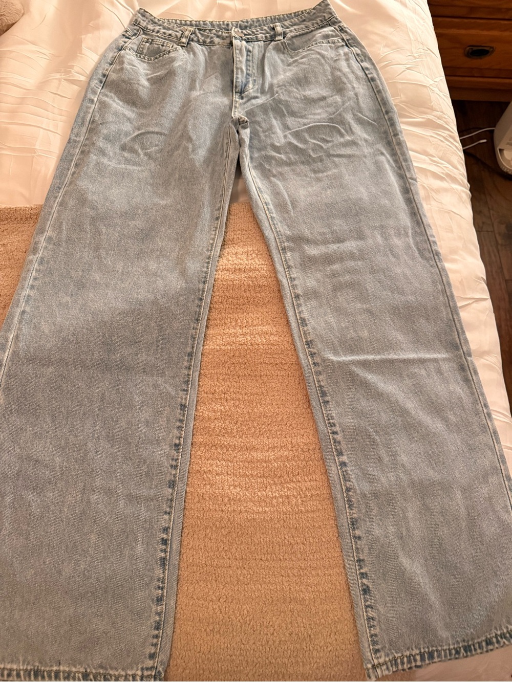 SHEIN Light Blue Relaxed Women's Jeans
